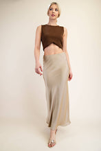 Load image into Gallery viewer, Brown Knit Crop Top
