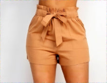 Load image into Gallery viewer, Tie Front Shorts
