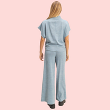Load image into Gallery viewer, Mock Neck Set
